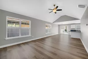 224 N La Salle Ave, Bradley, IL 60915 - Photo 6