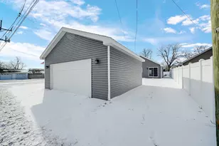 224 N La Salle Ave, Bradley, IL 60915 - Photo 18