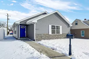 224 N La Salle Ave, Bradley, IL 60915 - Photo 1