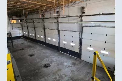 2859 W Montrose Avenue, Chicago, IL 60618 - Photo 6