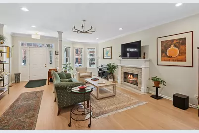 1518 N North Park Street, Chicago, IL 60610 - Photo 2