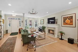 1518 N North Park St, Chicago, IL 60610 - Photo 2