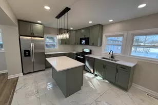 408 East End Ave, Hillside, IL 60162 - Photo 4