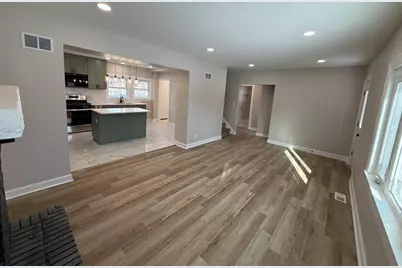 408 E End Avenue, Hillside, IL 60162 - Photo 6