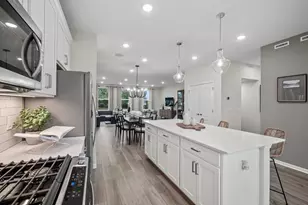 207 Mountain Interval Rd, Schaumburg, IL 60193 - Photo 4
