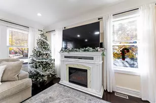 6358 S Keeler Ave, Chicago, IL 60629 - Photo 4