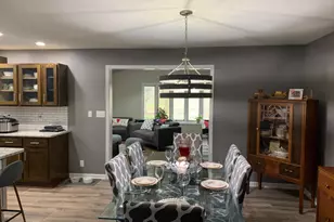 712 Kelley Dr, Rochelle, IL 61068 - Photo 2