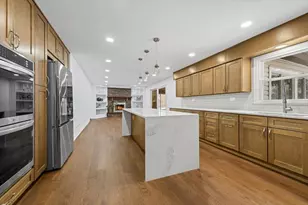 2527 Checker Rd, Long Grove, IL 60047 - Photo 4