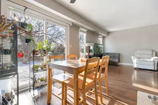 2615 Prairieview Ln N, Aurora, IL 60502 - Photo 10