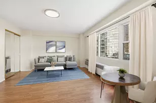 2909 N Sheridan Rd, Chicago, IL 60657 - Photo 2