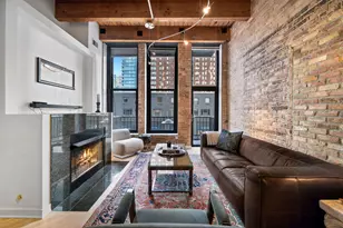 300 W Grand Ave, Chicago, IL 60654 - Photo 4