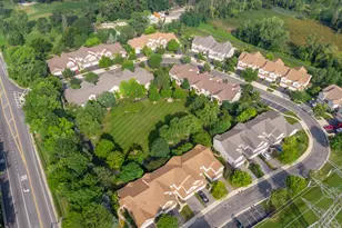 880 Countryfield Ln, Elgin, IL 60120 - Photo 18