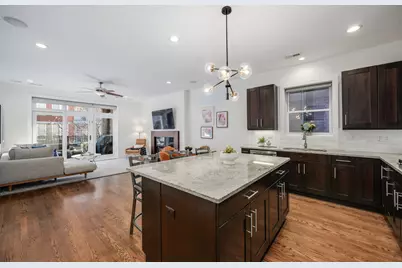 1242 W Jackson Boulevard #2W, Chicago, IL 60607 - Photo 12