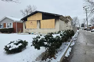 7542 Kostner Ave, Skokie, IL 60076 - Photo 2