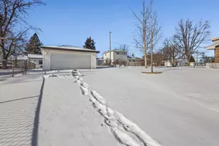 16016 Latrobe Ave, Oak Forest, IL 60452 - Photo 14