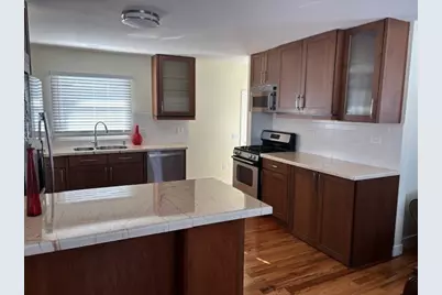 2001 Burr Oak Lane, Lindenhurst, IL 60046 - Photo 4