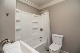 71 N Williams St, Crystal Lake, IL 60014 - Photo 12