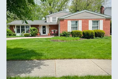 1706 S Chesterfield Drive, Arlington Heights, IL 60005 - Photo 2