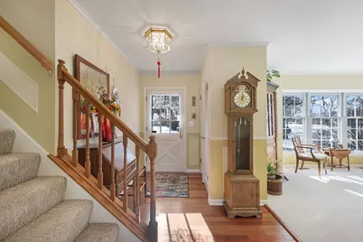 1706 S Chesterfield Drive, Arlington Heights, IL 60005 - Photo 4