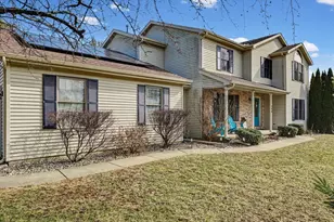 206 S Fox Run Dr, Mahomet, IL 61853 - Photo 4