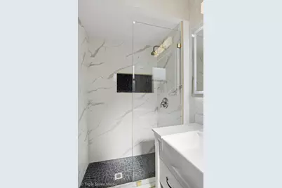 3002 Wesley Avenue, Berwyn, IL 60402 - Photo 12