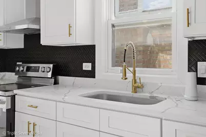 3002 Wesley Avenue, Berwyn, IL 60402 - Photo 8