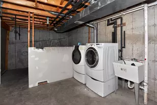 709 Cambridge Ave, Rockford, IL 61102 - Photo 26