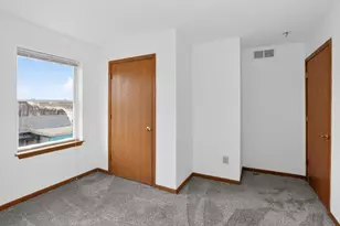 709 Cambridge Ave, Rockford, IL 61102 - Photo 16