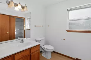 709 Cambridge Ave, Rockford, IL 61102 - Photo 18
