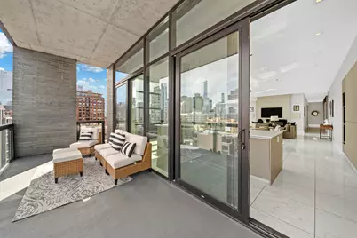 400 W Huron Street #1001, Chicago, IL 60654 - Photo 32