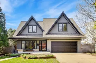 635 N Euclid Ave, Oak Park, IL 60302 - Photo 1