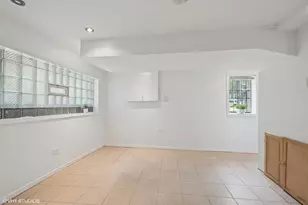 2208 Foster St, Evanston, IL 60201 - Photo 10