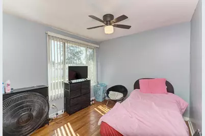 9760 S Dobson Avenue, Chicago, IL 60628 - Photo 12