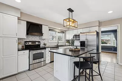 5910 Carol Avenue, Morton Grove, IL 60053 - Photo 8