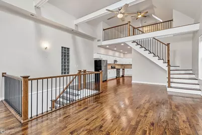 1426 W Walton Street, Chicago, IL 60642 - Photo 2