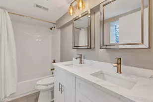 1426 W Walton St, Chicago, IL 60642 - Photo 26
