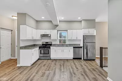 1426 W Walton Street, Chicago, IL 60642 - Photo 20