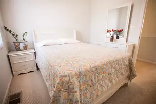 10435 S Corliss Ave, Chicago, IL 60628 - Photo 6