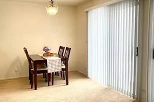 20 Ashburn Ct, Schaumburg, IL 60193 - Photo 6