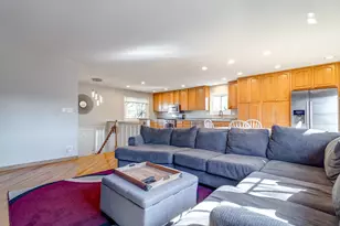 2325 Bayside Dr, Hanover Park, IL 60133 - Photo 8