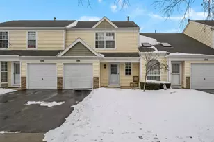 1784 College Green Dr, Elgin, IL 60123 - Photo 1