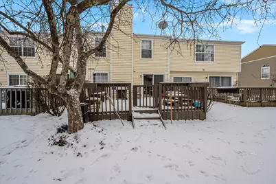 1784 College Green Drive, Elgin, IL 60123 - Photo 2