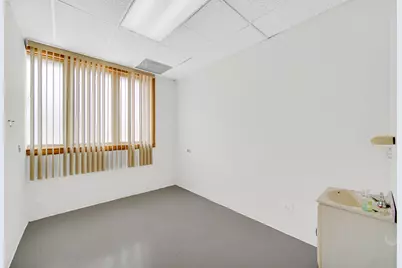 2201 W Roosevelt Road, Broadview, IL 60155 - Photo 14