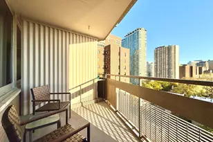 555 W Cornelia Ave, Chicago, IL 60657 - Photo 6