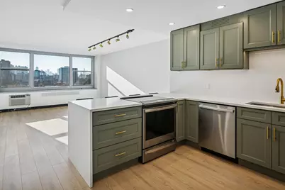 555 W Cornelia Avenue #1204, Chicago, IL 60657 - Photo 2