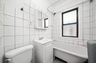 3300 W Schubert St, Chicago, IL 60647 - Photo 8