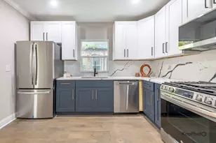 11935 S Stewart Ave, Chicago, IL 60628 - Photo 14