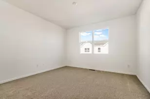 327 Kingsport Dr, South Elgin, IL 60177 - Photo 24