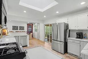 1214 Woodland Ct, Joliet, IL 60436 - Photo 8