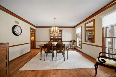 730 Persimmon Drive, Saint Charles, IL 60174 - Photo 8